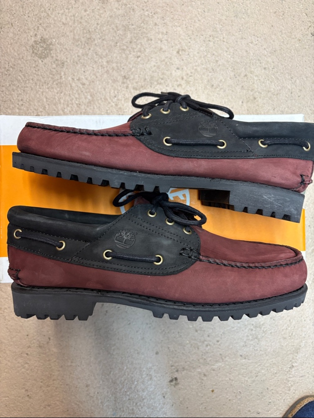 Timberland Men's Two-Tone Burgundy and Black Leather Boat Shoes
